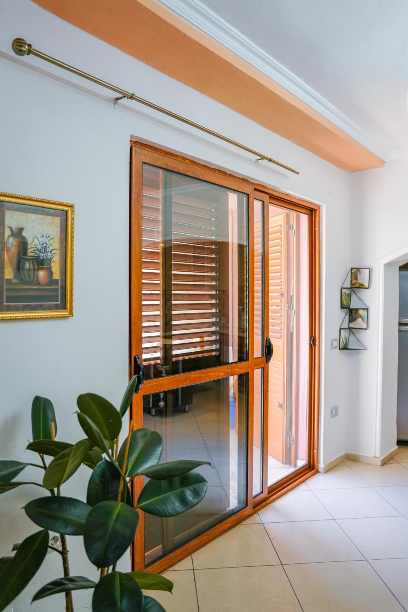 Tirana Centre Lions Gate 1 Apartment Dış mekan fotoğraf